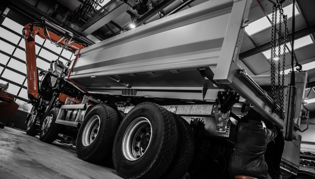 Tipper trucks